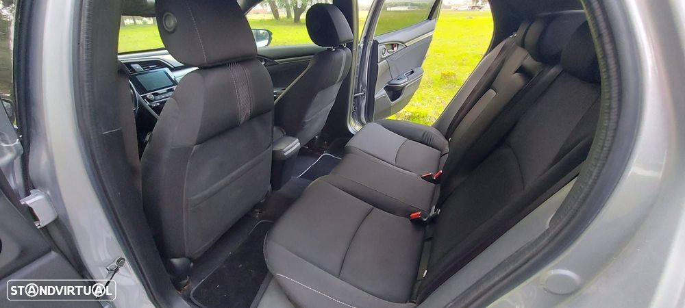 Honda Civic 1.0 i-VTEC Elegance CVT Navi - 13