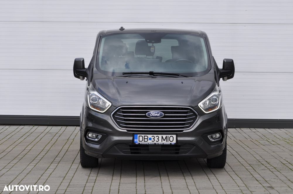 Ford Tourneo Custom Bus 320 2.0 EcoBlue 130 CP L2H1 Titanium Aut. - 10