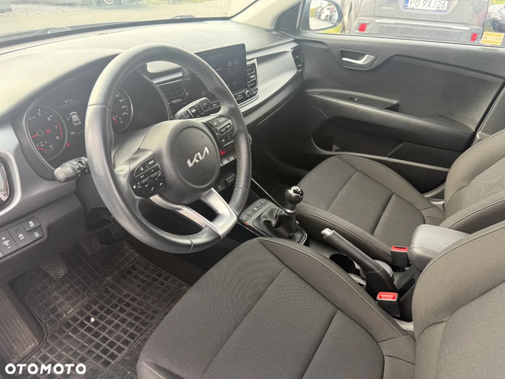 Kia Rio 1.2 L - 7