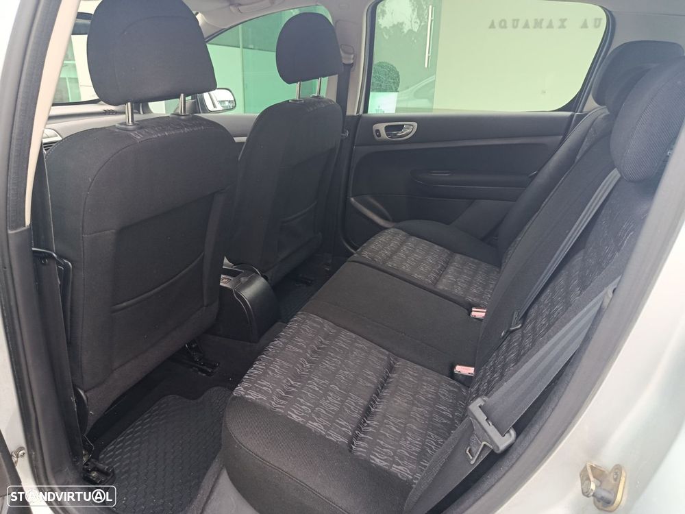 Peugeot 307 1.4 HDi Navtech - 26