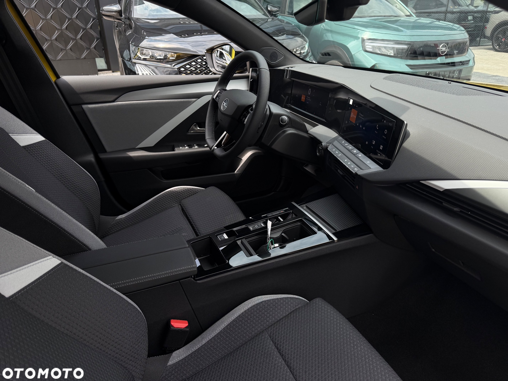 Opel Astra VI 1.2 T Edition S&S - 12