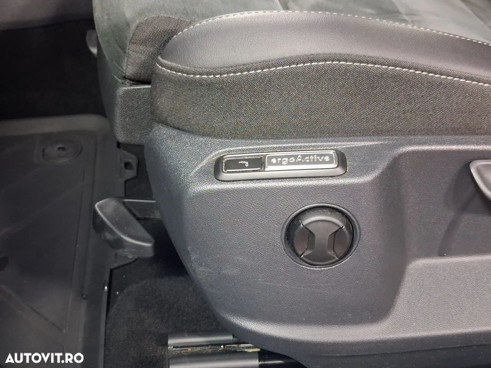 Volkswagen T-Roc 1.5 TSI DSG Style - 11