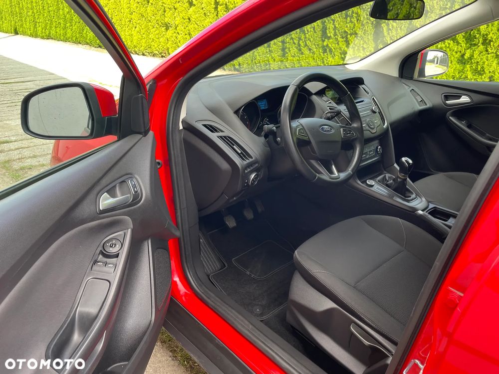 Ford Focus Turnier 1.6 Ti-VCT Champions Edition - 4