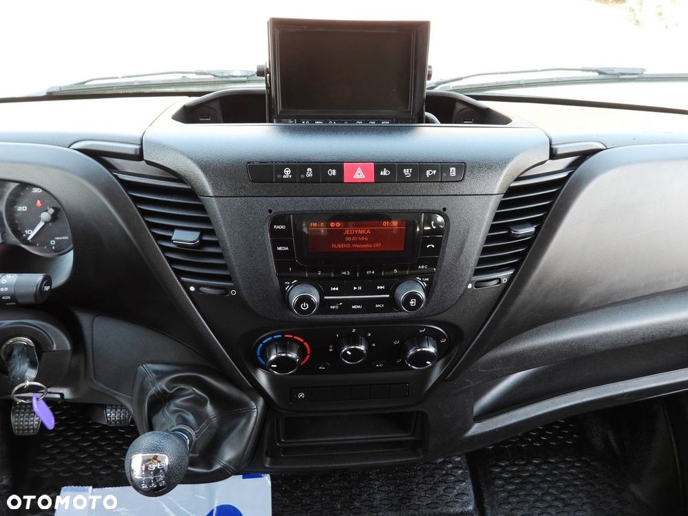 Iveco DAILY 35C14 WYWROTKA TEMPOMAT BLIŹNIACZE KOŁA KLIMATYZACJA  140KM - 33