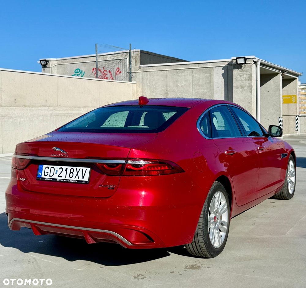 Jaguar XF - 9