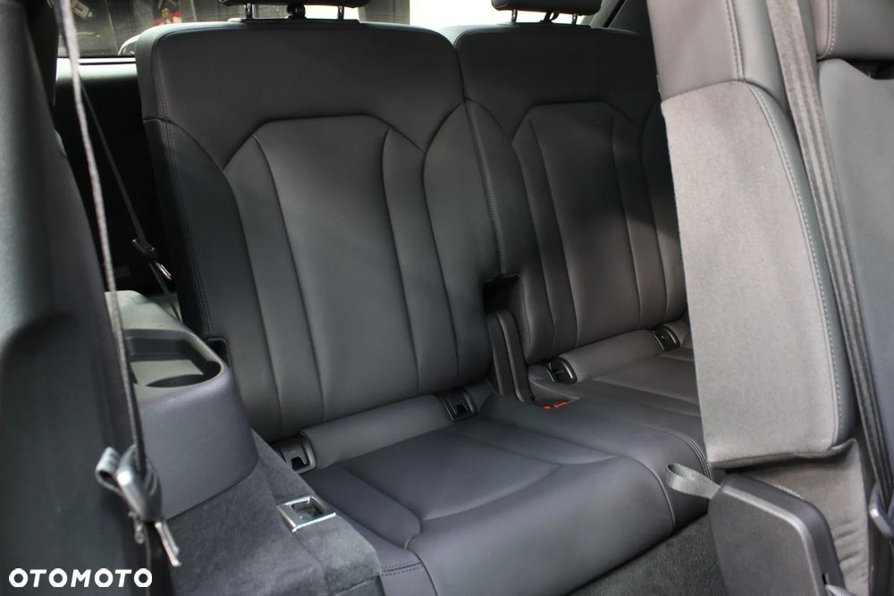 Audi Q7 55 TFSI mHEV Quattro Tiptr - 23