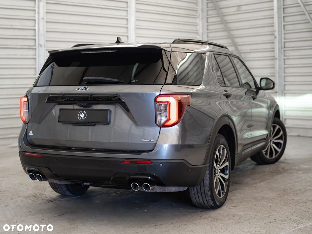 Ford Explorer - 5