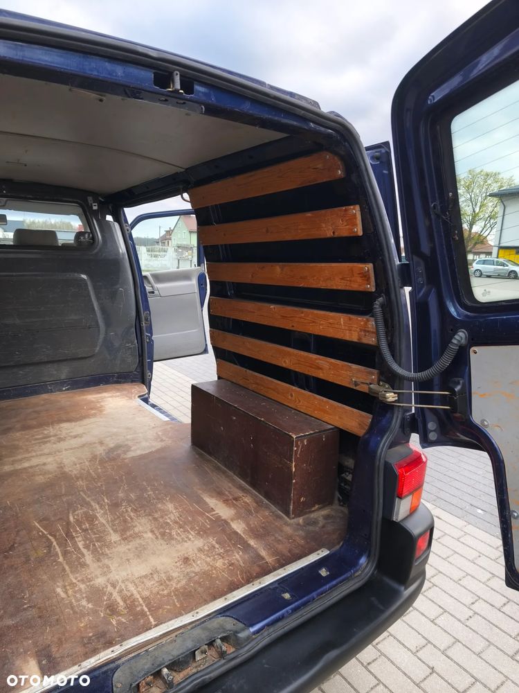 Volkswagen Transporter - 23