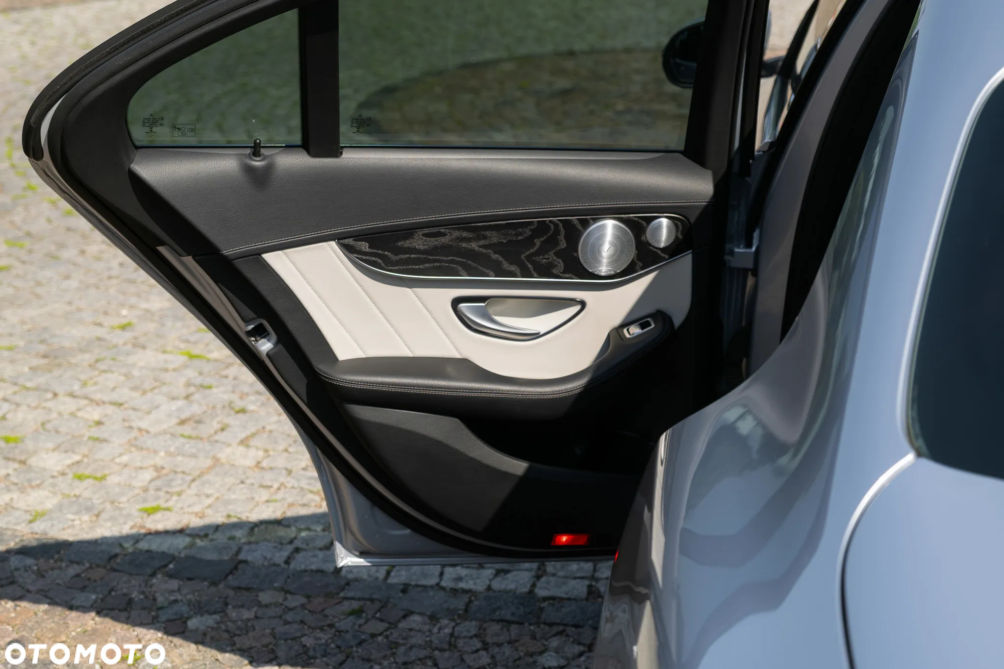 Mercedes-Benz Klasa C 250 (BlueTEC) d 4Matic T 7G-TRONIC AMG Line - 26