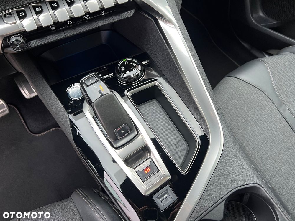 Peugeot 3008 PureTech 180 Stop & Start GPF EAT8 GT - 29