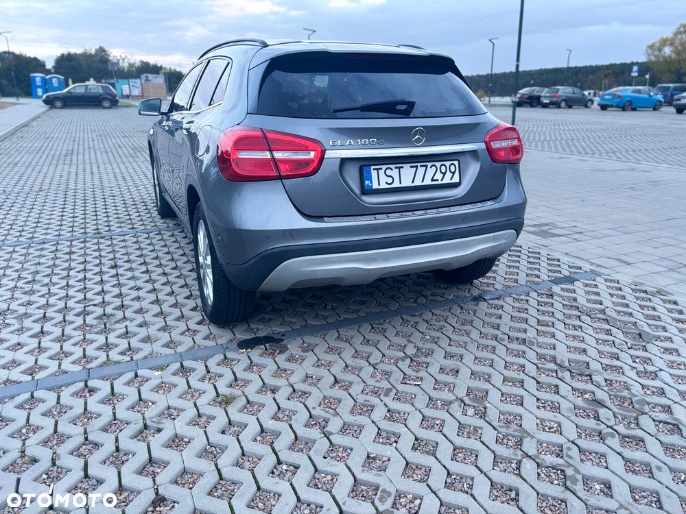 Mercedes-Benz GLA 180 (CDI) d - 6