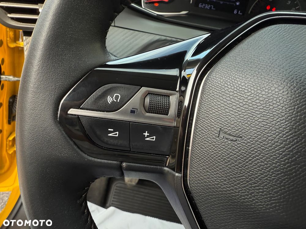 Peugeot 208 1.2 PureTech Active S&S - 26