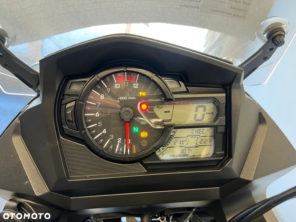 Suzuki V-STROM - 26