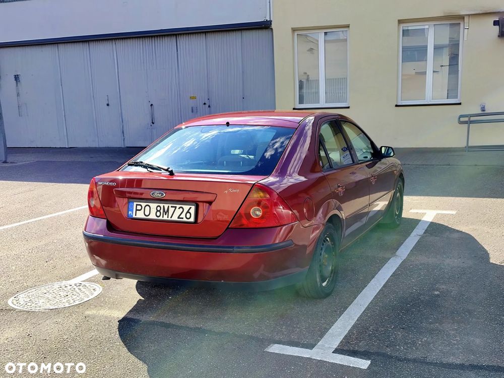 Ford Mondeo 2.0 Ghia - 3