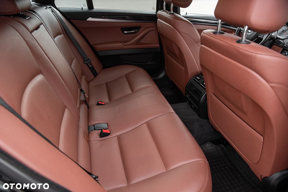 BMW Seria 5 - 34