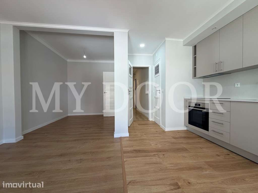 Apartamento T2 - Moscavide - 3º Andar - Completamente Remodelado - Grande imagem: 2/19