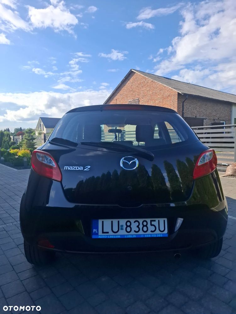 Mazda 2 - 3