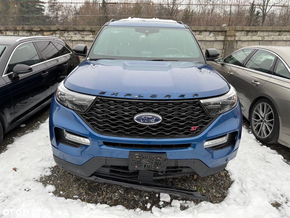Ford Explorer - 10