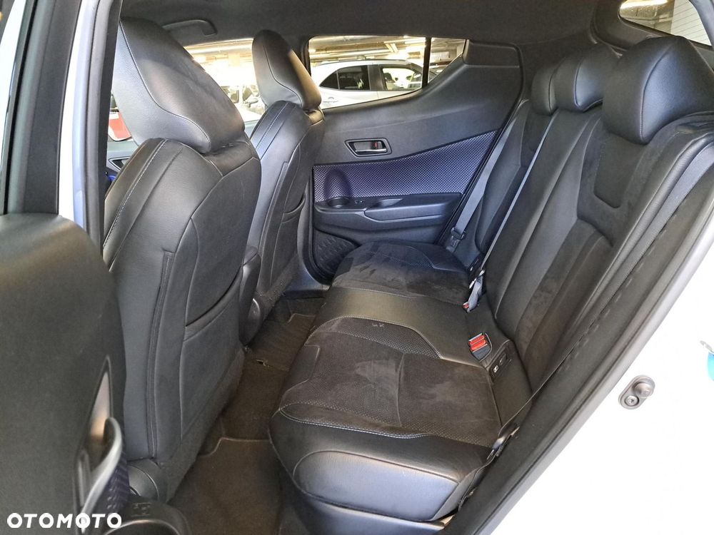 Toyota C-HR 1.8 Hybrid Dynamic - 12
