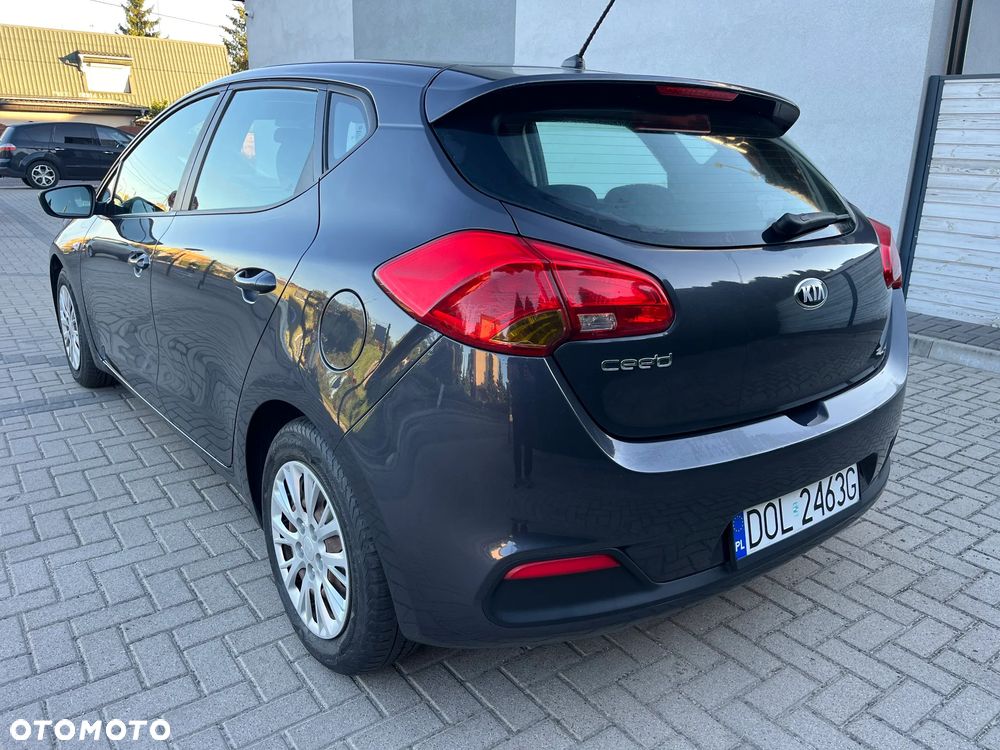 Kia Ceed 1.4 CVVT Attract plus - 5