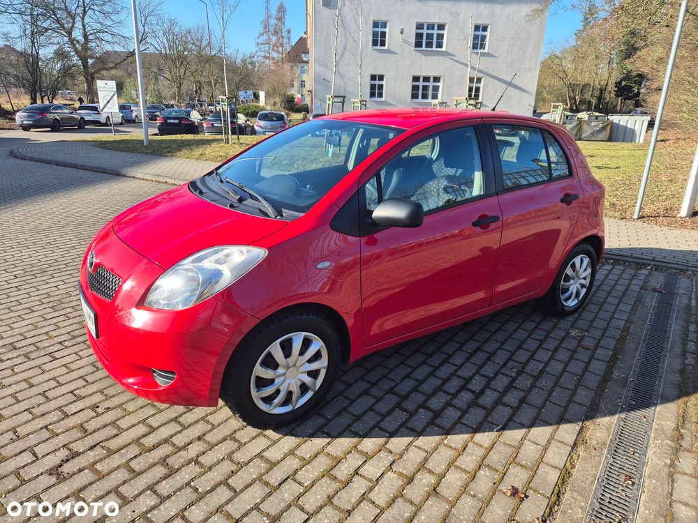 Toyota Yaris - 22