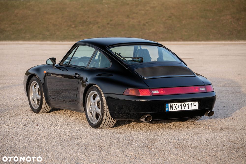 Porsche 911 Carrera 4 - 7