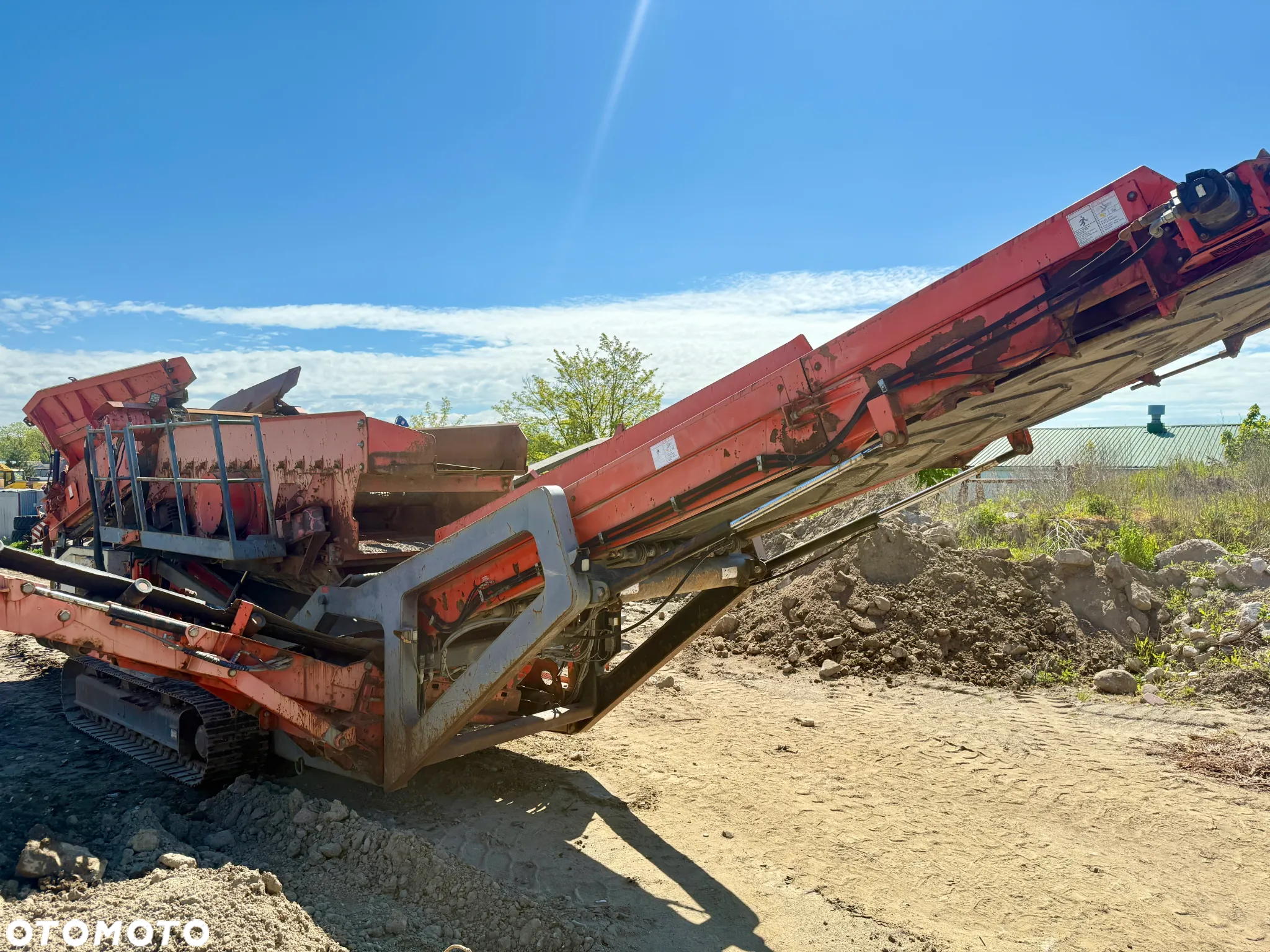 Sandvik QE330 przesiewacz sortownik odgliniacz 3 frakcje, centralne smarowanie 2011 - 10