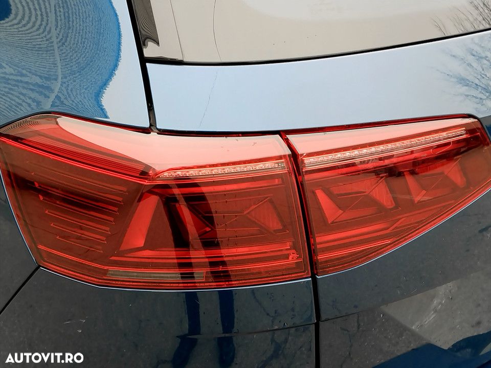 Volkswagen Passat Alltrack 2.0 TDI SCR DSG 4Motion - 24