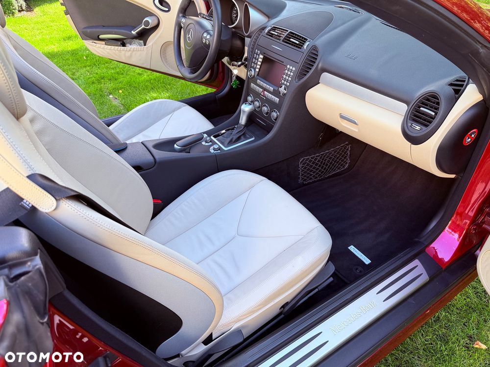 Mercedes-Benz SLK - 16