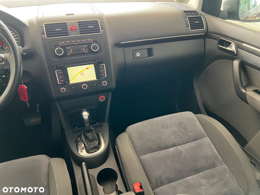 Volkswagen Touran 2.0 TDI DPF Comfortline DSG - 20