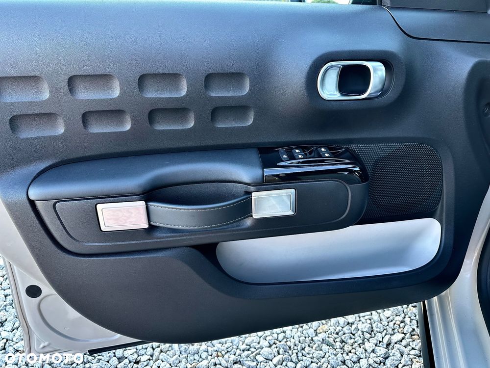 Citroën C3 Pure Tech 110 S&S ELLE ONLINE EDITION - 23