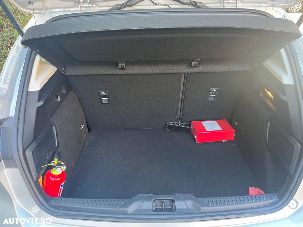 Ford Focus 1.0 EcoBoost MHEV Titanium - 6