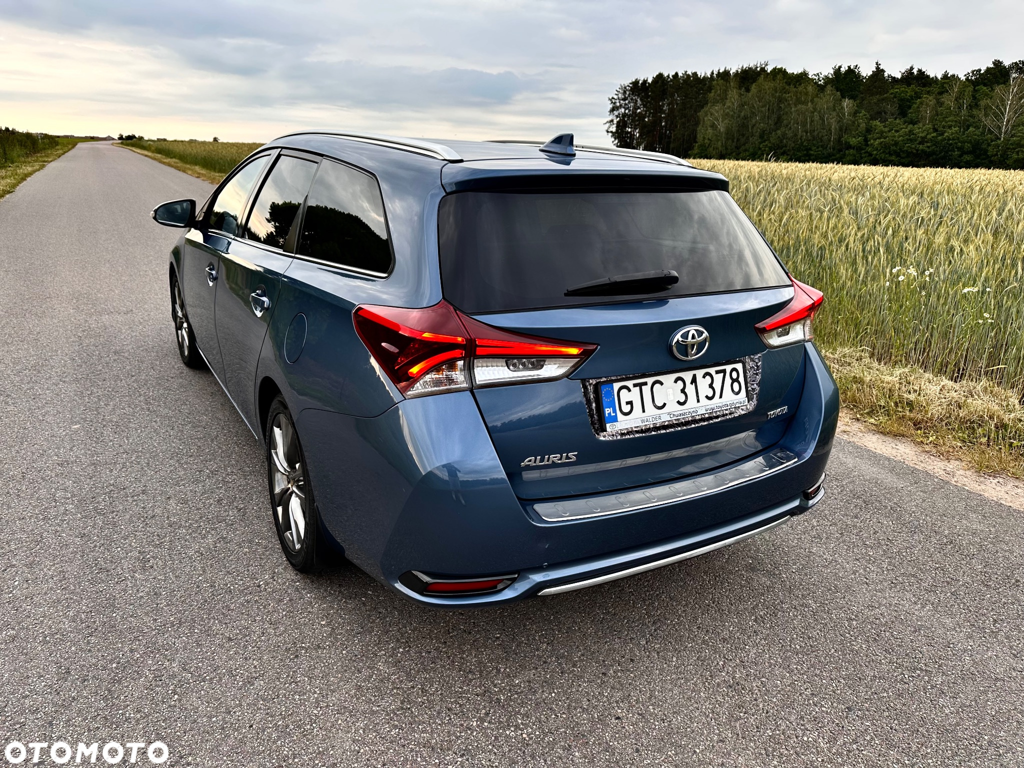Toyota Auris 1.6 D-4D Premium - 5
