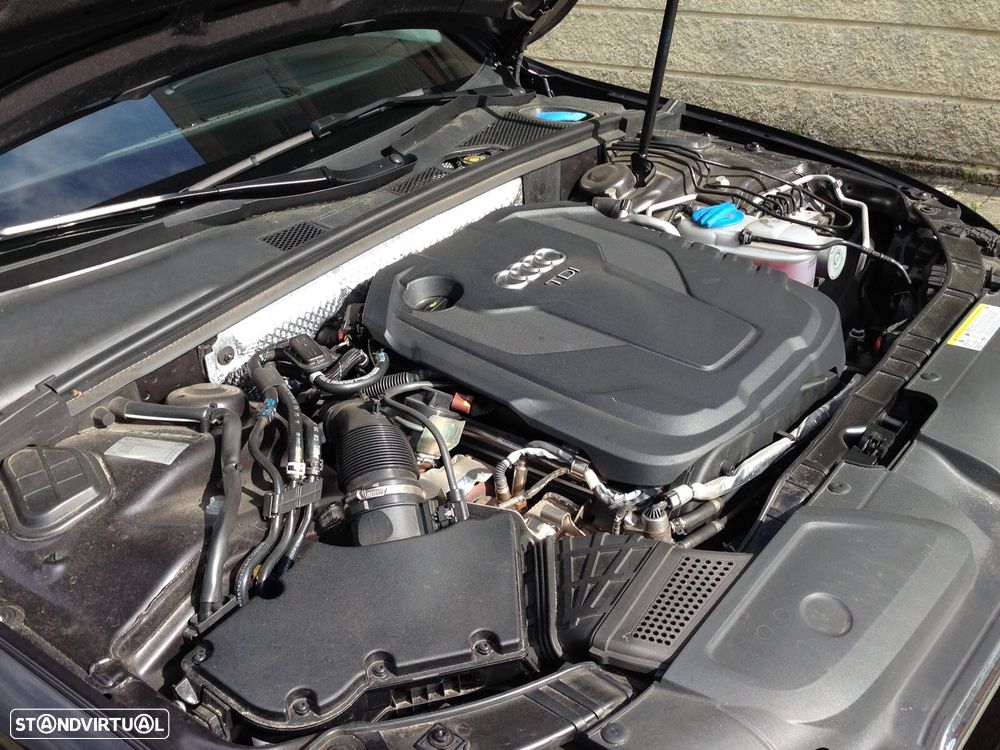 Audi A4 2.0 TDI Business Line S-line - 22