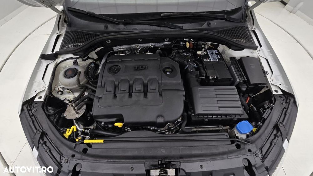Skoda Octavia 1.6 TDI DSG Ambition - 24