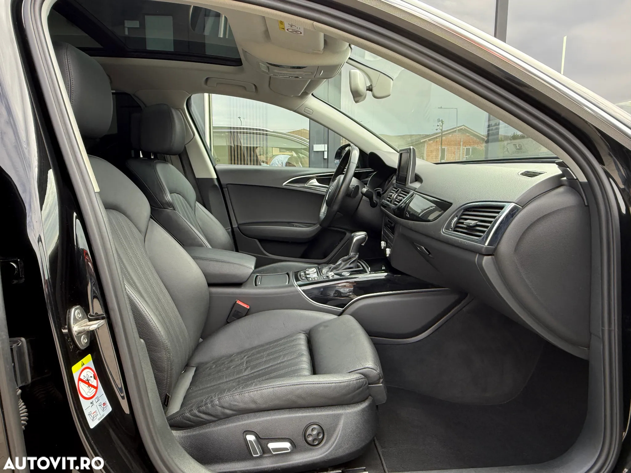 Audi A6 Avant 2.0 TDI Ultra S tronic - 10