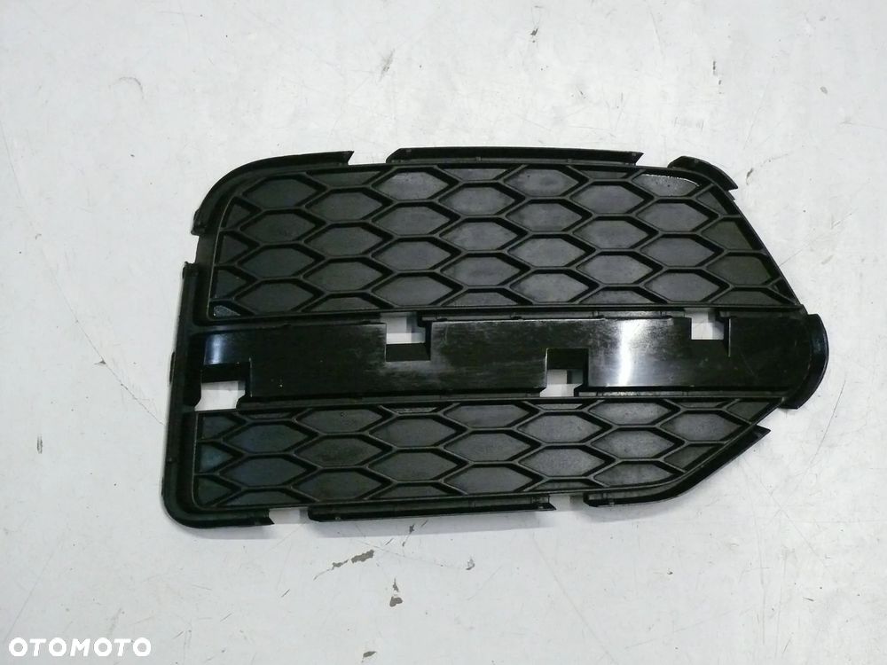 AUDI Q3 8U0 KRATKA ZDERZAKA PRAWA