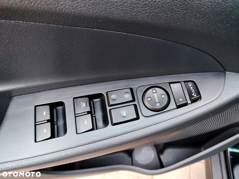 Hyundai Tucson 1.6 GDi 2WD Select - 25