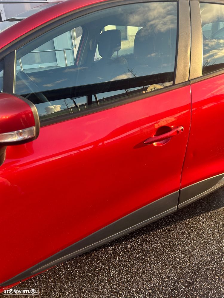 Renault Clio 0.9 TCE - 12