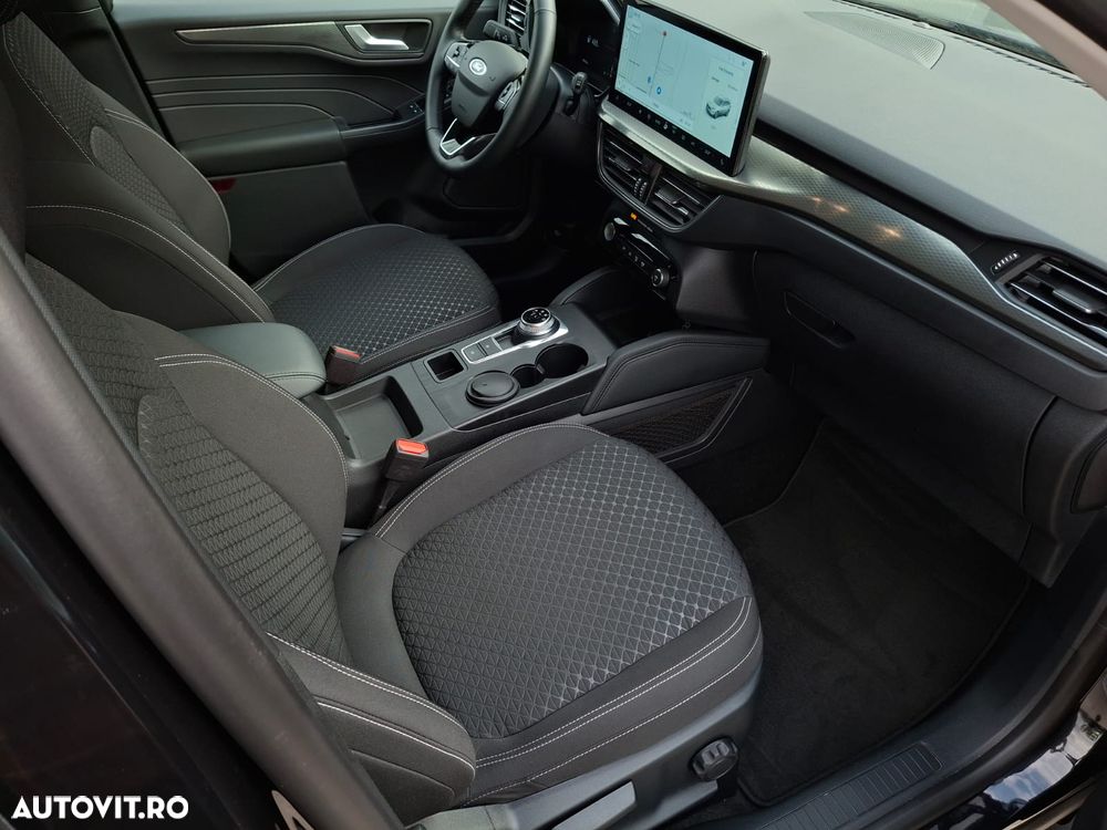 Ford Kuga - 12