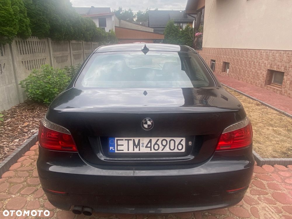 BMW Seria 5 523i - 6