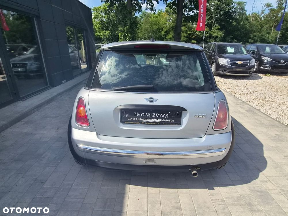 MINI Cooper Standard - 5