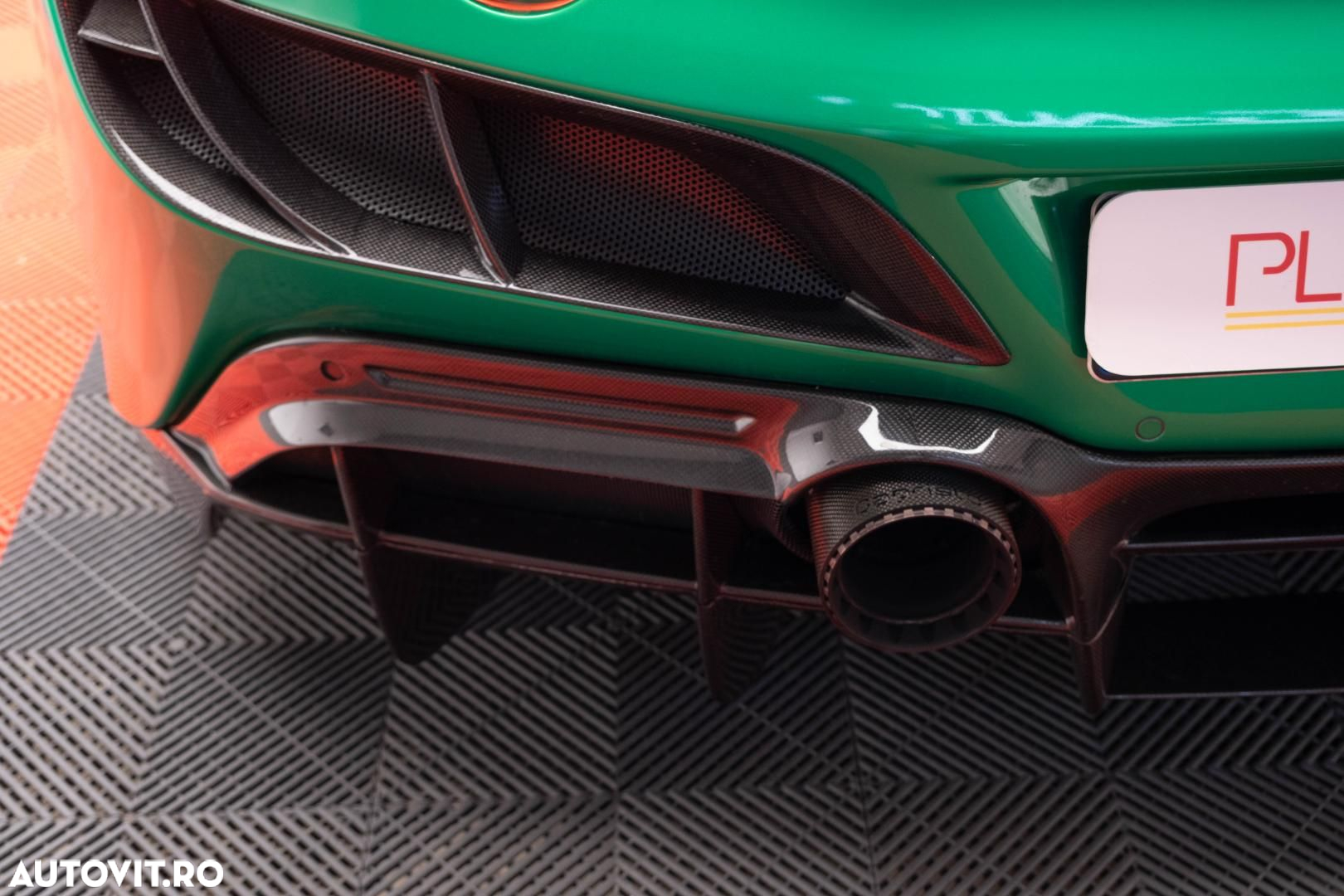 Ferrari F8 - 20