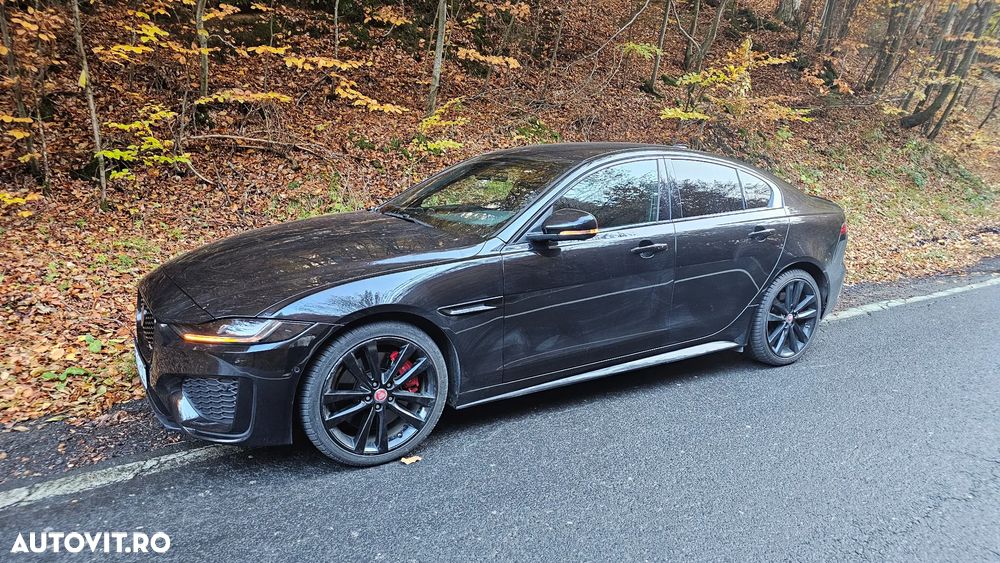 Jaguar XE D200 AWD Aut. R-Dynamic Black - 32