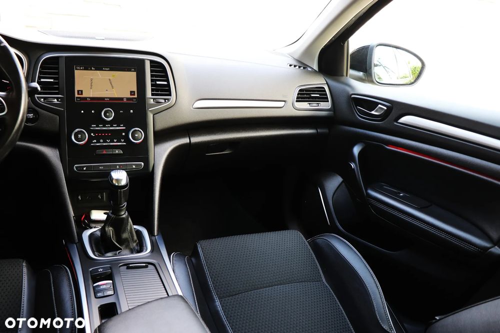 Renault Megane ENERGY dCi 130 BOSE EDITION - 28