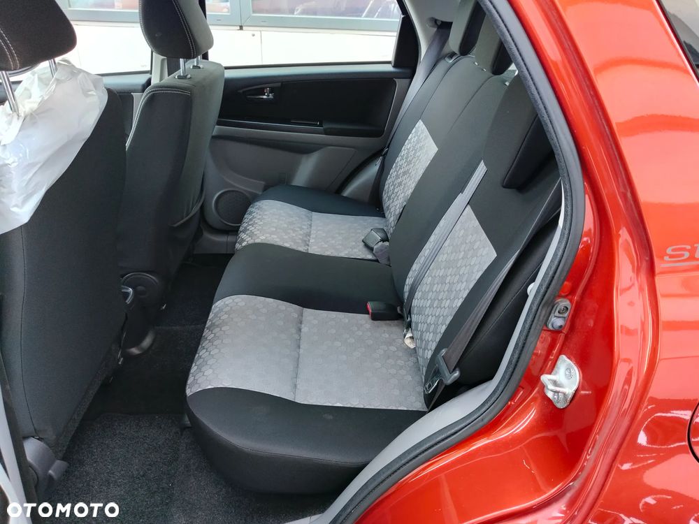 Suzuki SX4 1.6 VVT 4x2 Style - 12
