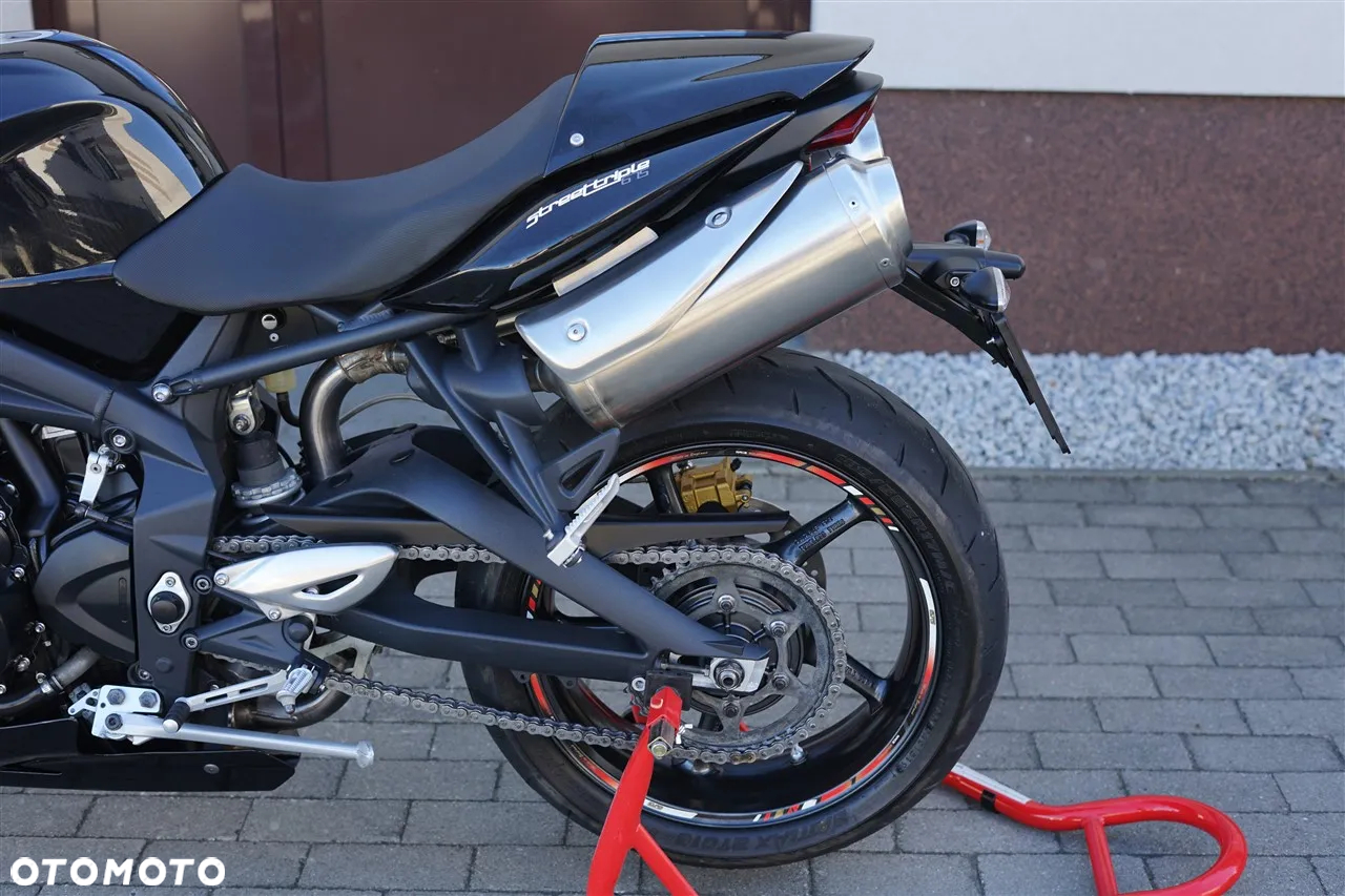 Triumph Street Triple - 22