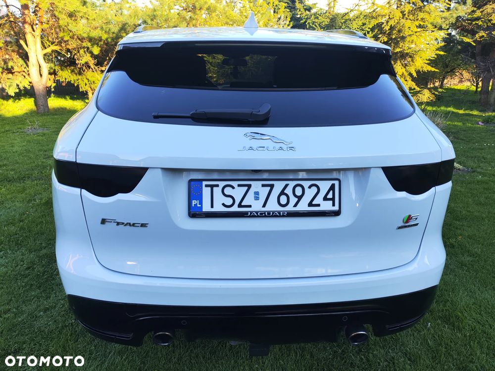 Jaguar F-Pace 3.0 V6 AWD S - 6