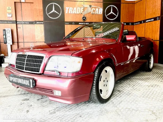 Mercedes-Benz 300 - 36