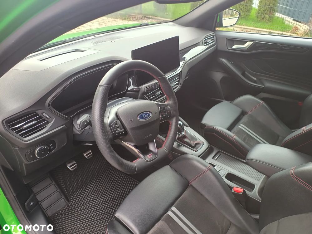 Ford Focus 2.3 EcoBoost ST X - 4